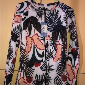 Women Long Sleeve Rashguard  Swimsuit Top